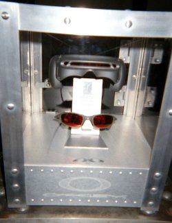 cykevisorglasses1.jpg (17851 byte)